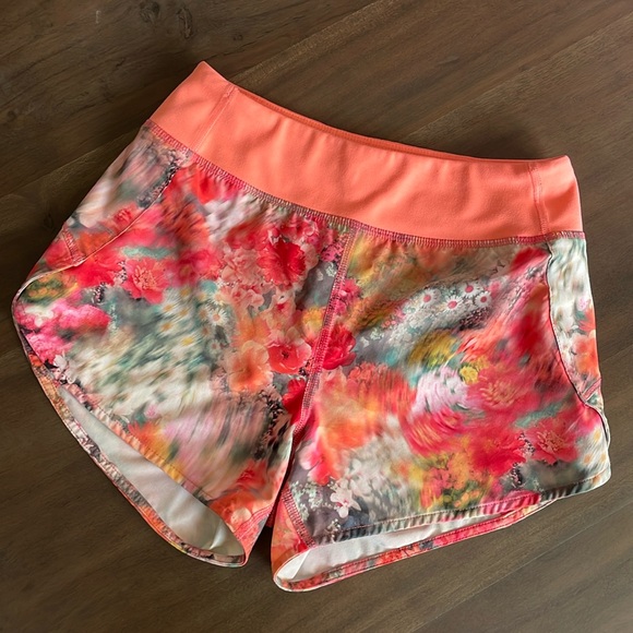 Athleta Girl Run the World 3” short size small/7 - Picture 1 of 6